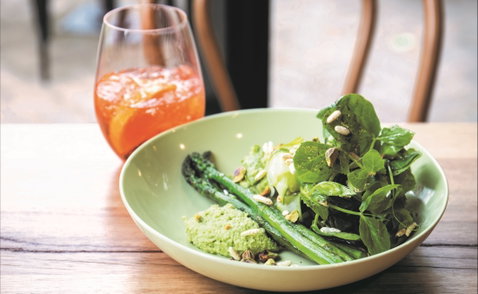 FRED Eatery - Perths Hotel 0