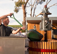 Izway Wines - Perths Hotel