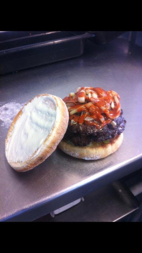 Billy's Fresh Seafood And Burgers - Perths Hotel 0