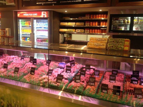 KB Chickens - Perths Hotel 0