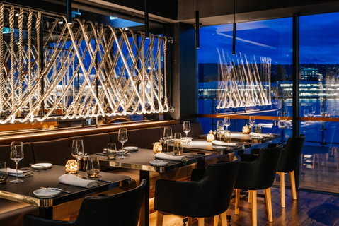 Old Wharf Restaurant - Perths Hotel 1