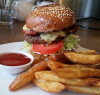 Kardinia Outlet Cafe - Perths Hotel