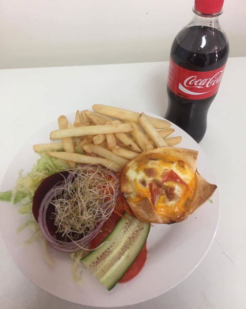 Mad Dog's Cafe - Perths Hotel 0