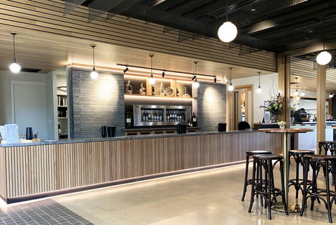 Pikes Wines - Perths Hotel 1