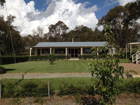 Mortimer's Wines Schoolhouse Cellar Door - Perths Hotel 2