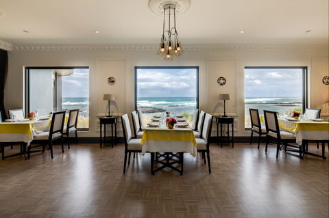 Time And Tide Tearoom - Perths Hotel 1