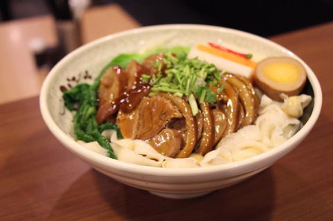 The Noodle Club - Perths Hotel 0