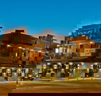 Royal Hotel Queanbeyan - Perths Hotel