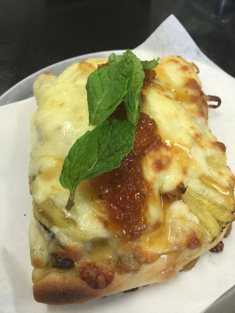 Martinelli Pizza Bar - Perths Hotel 3