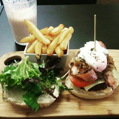 Forest Hill Coffee House - Perths Hotel 0