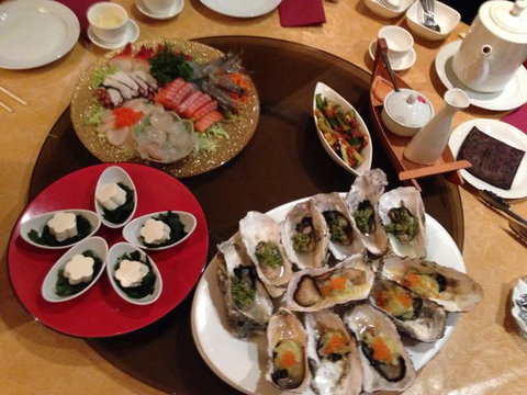 Leon Chinese Restaurant - Perths Hotel 0