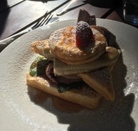 Vybe Cafe - Perths Hotel