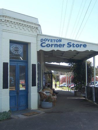 The Dove Cafe - Perths Hotel 15