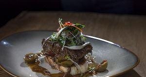 Astor Grill - Perths Hotel 6