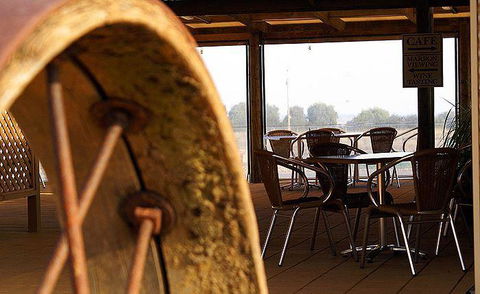 Marron Cafe - Perths Hotel 10