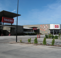 Mayfair Ridge Tavern - Perths Hotel