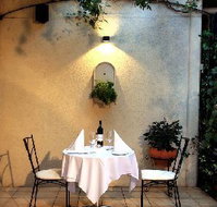 Capricornian Restaurant - Perths Hotel