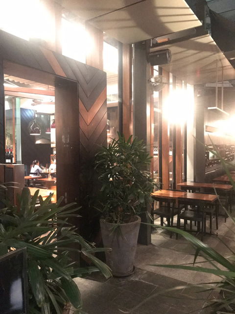 Sentinel Bar & Grill - Perths Hotel 3