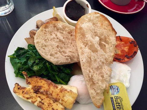Vee's Cafe - Perths Hotel 0