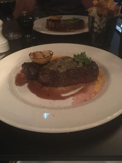 The Heritage Wine Bar - Perths Hotel 6