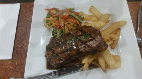 Seasons Restaurant - Perths Hotel 0
