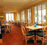 Pembroke Hotel Restaurant - Perths Hotel