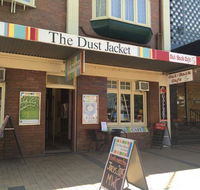 Out The Back Cafe - Perths Hotel