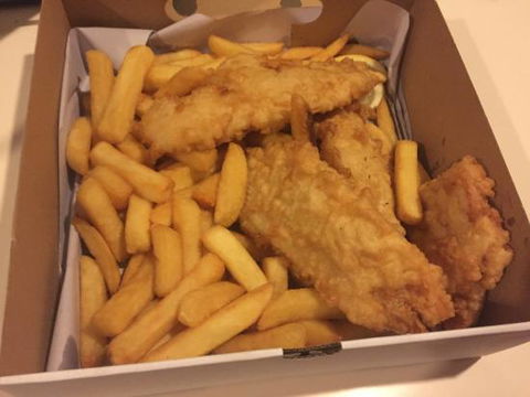 Tankk Gourmet Fish & Chips - Perths Hotel 0