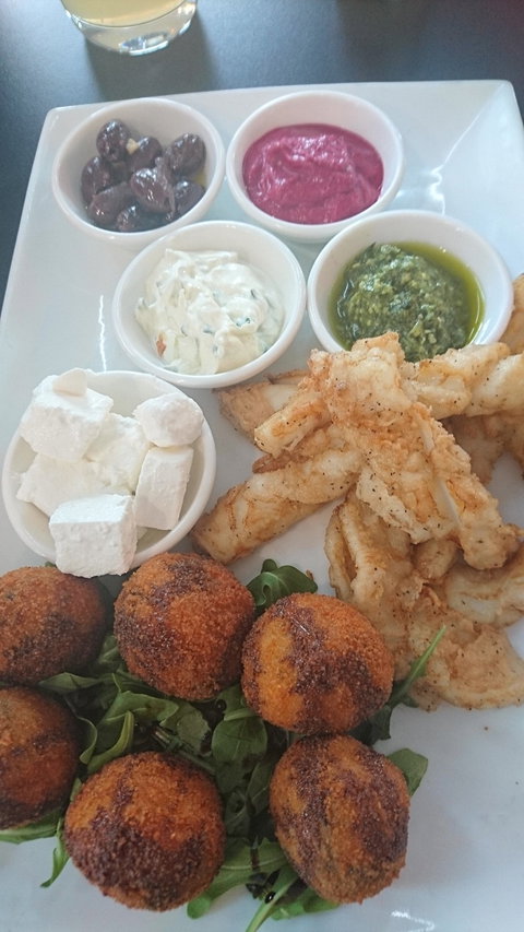 Dolci Cafe - Perths Hotel 2