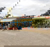The Travelling Duck Cafe - Perths Hotel