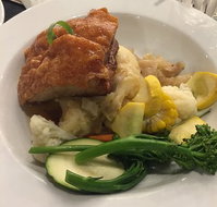 The Irish Village Restaurant - Perths Hotel