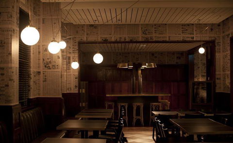 Apple Daily Bar & Eating House - Perths Hotel 15