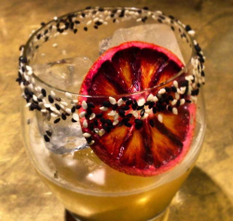 Apple Daily Bar & Eating House - Perths Hotel 7
