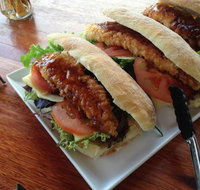 Tarzan Cafe - Perths Hotel