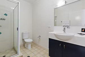 The Coffee House Apartments & Bistro - Perths Hotel 3