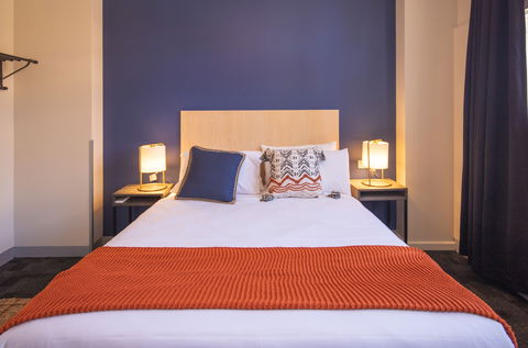 United Backpackers - Perths Hotel 13