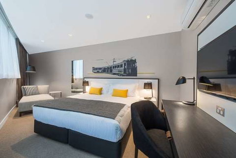 Peppers Docklands - Perths Hotel 1