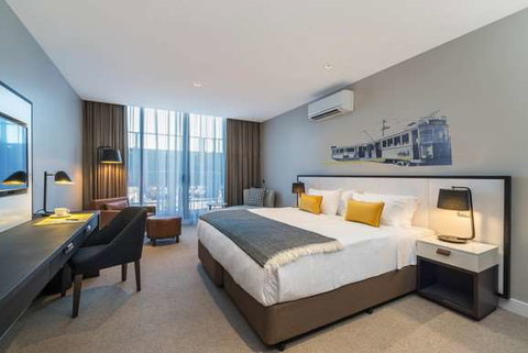 Peppers Docklands - Perths Hotel 10