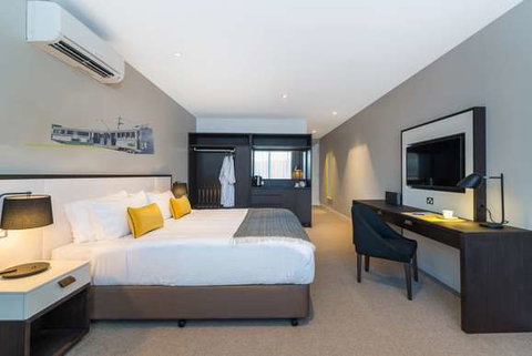 Peppers Docklands - Perths Hotel 11