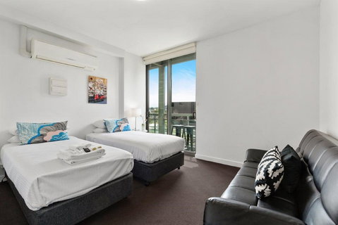 Docklands Private Collection - Perths Hotel 14