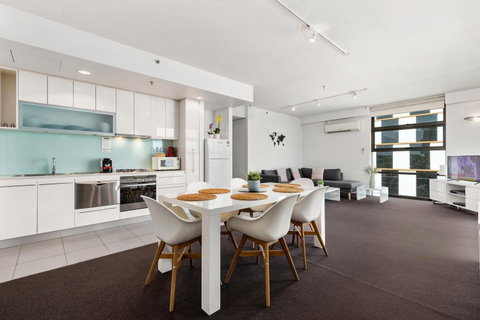 Docklands Private Collection - Perths Hotel 15