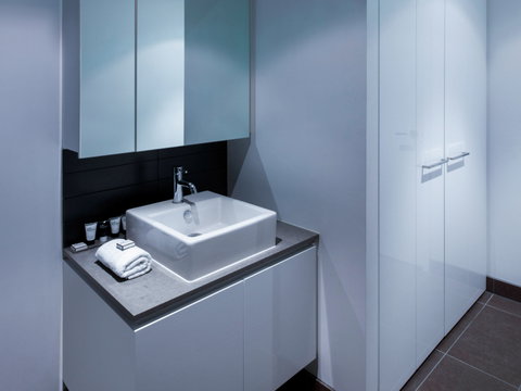 The Sebel Residences Melbourne Docklands - Perths Hotel 4