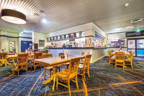 Atherton Hotel - Perths Hotel 6