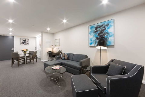 Avenue Hotel Canberra - Perths Hotel 5