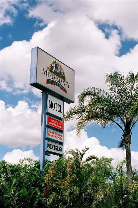 Mount Ommaney Hotel Apartments - Perths Hotel 0