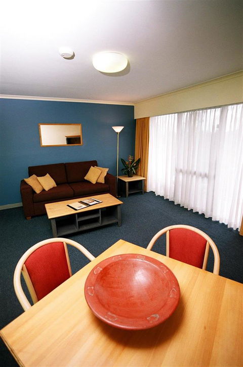 Mount Ommaney Hotel Apartments - Perths Hotel 5
