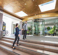 Crowne Plaza Canberra - Perths Hotel