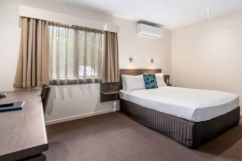 Quality Hotel Robertson Gardens - Perths Hotel 7
