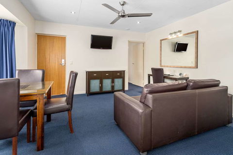 Quality Hotel Robertson Gardens - Perths Hotel 13