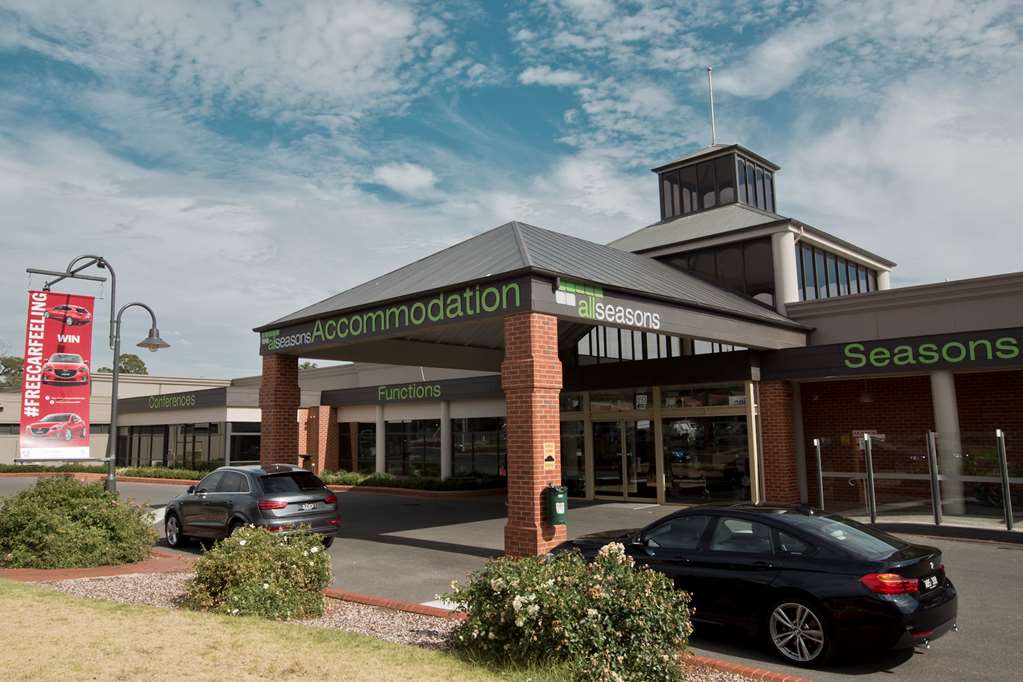 Maiden Gully VIC Perths Hotel